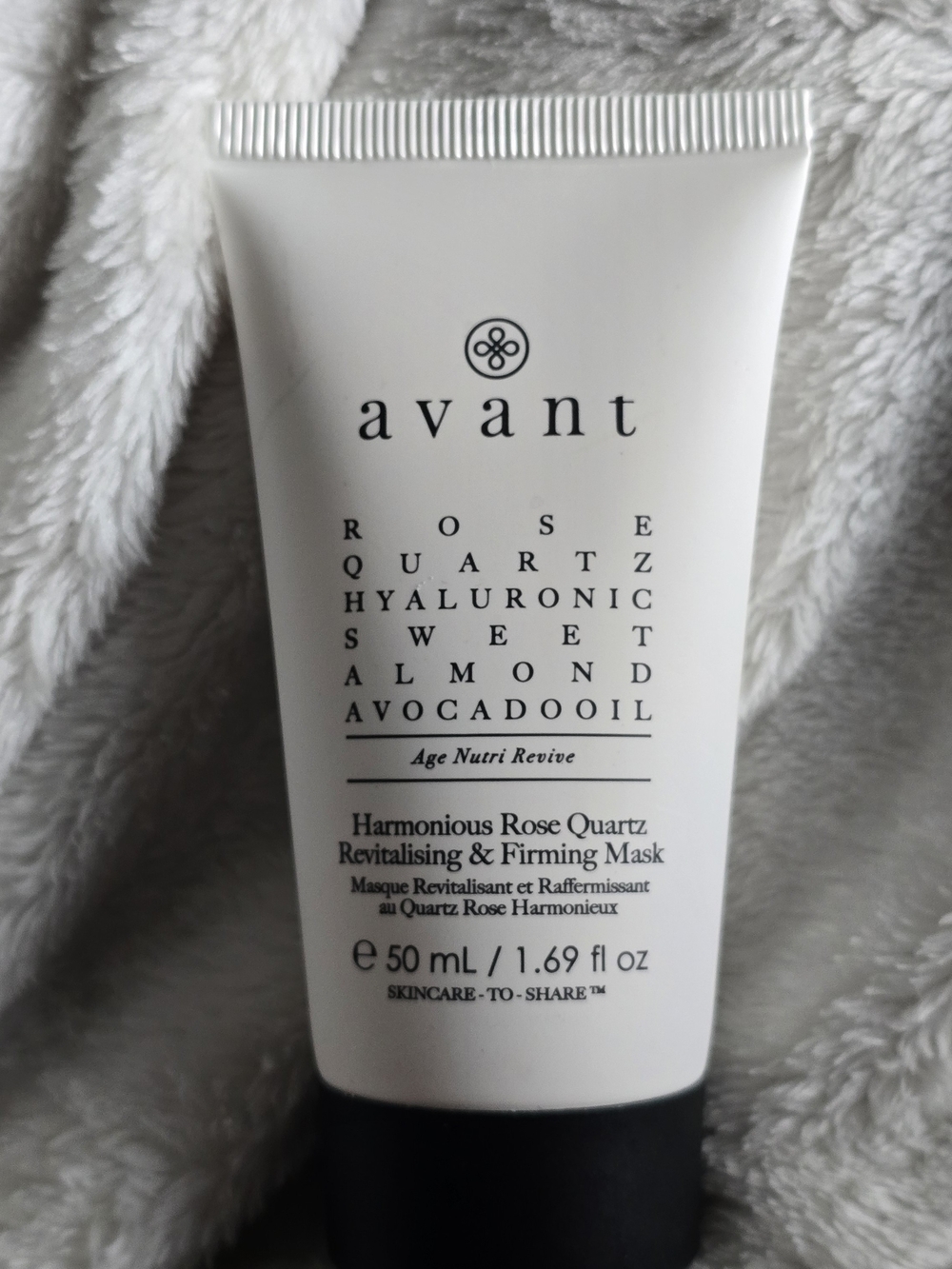 Avant Harmonious Rose Quartz Revitalising & Firming Mask - White